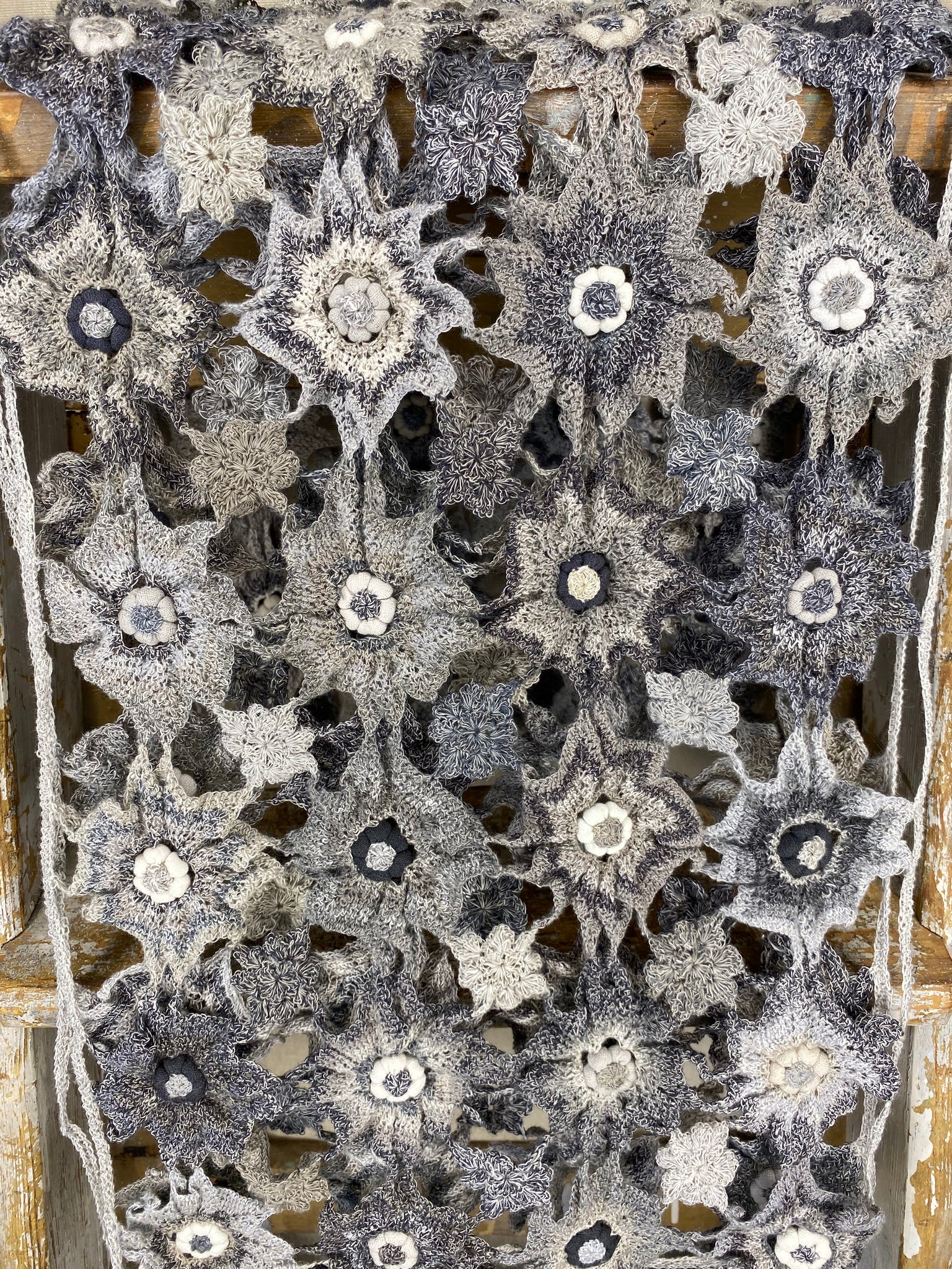 Arthonia Vent Solaire Crochet Scarf