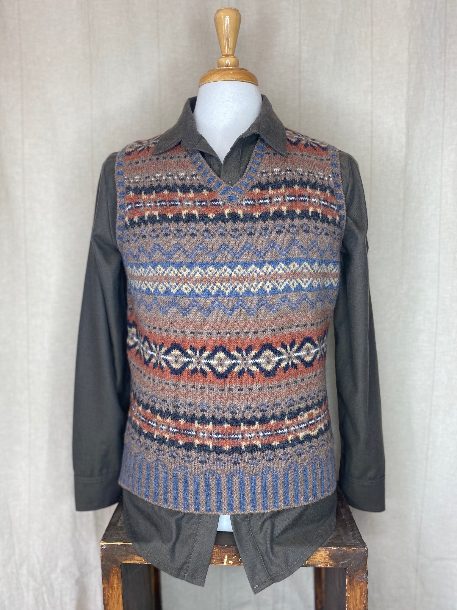 Brodie Fairisle Vest - Redgrouse